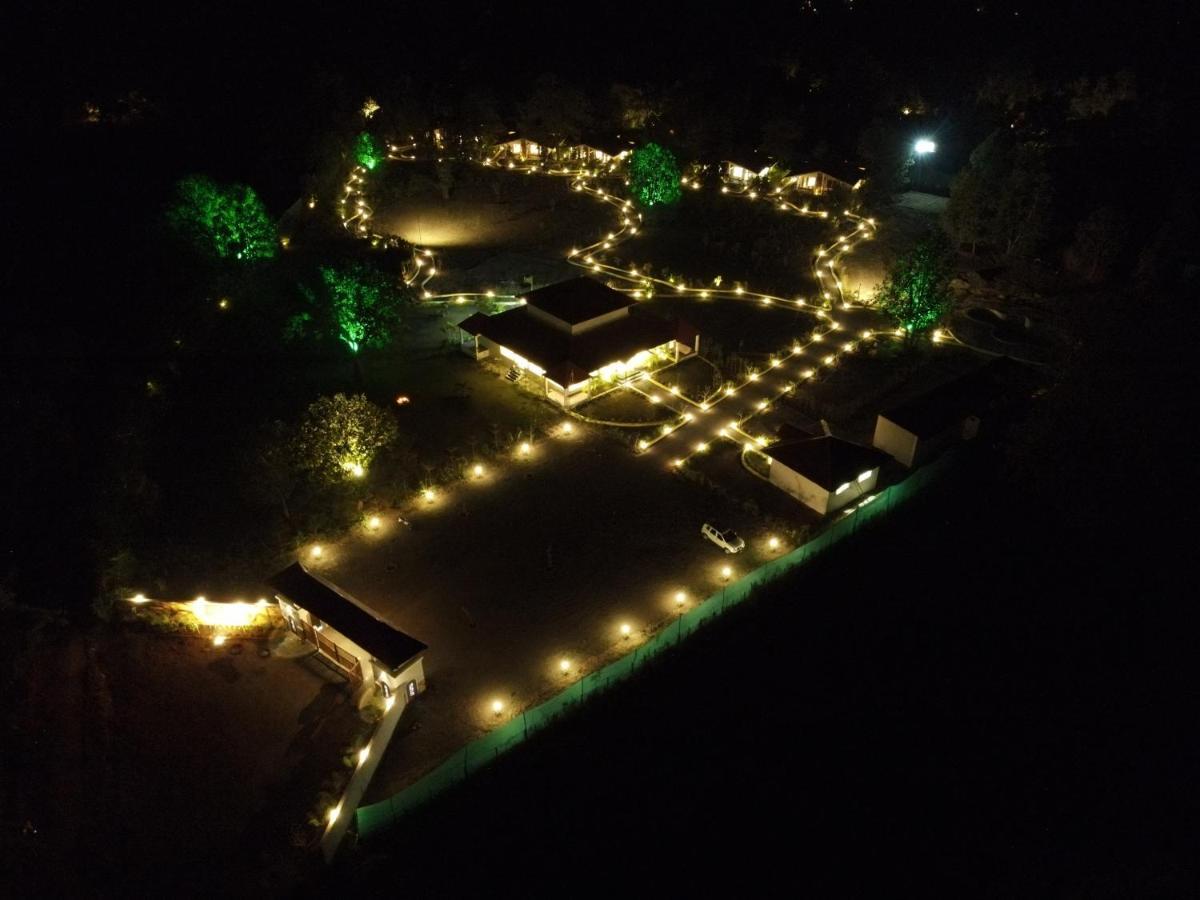 The Infinity Pench Resort Khawāsa Exterior foto